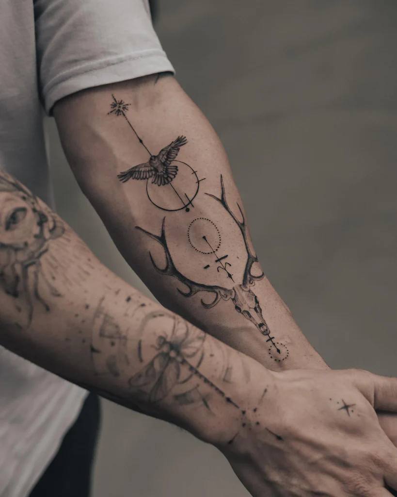 Arm_Tattoo_For_Men_30_1024x1024.webp.dbd553e76430fb19f1676a522381f770.webp